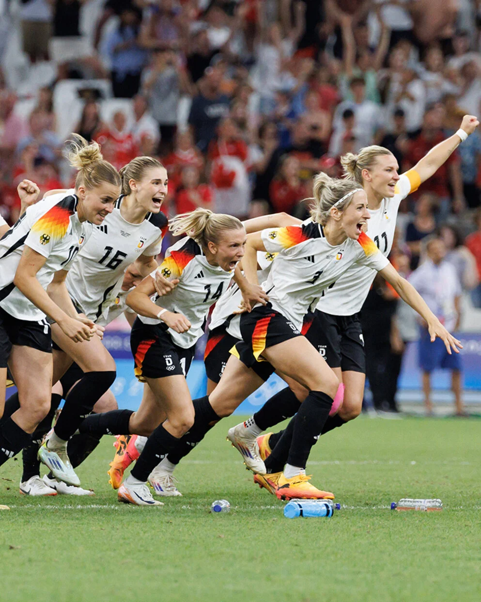 正如他在场 正如他在场